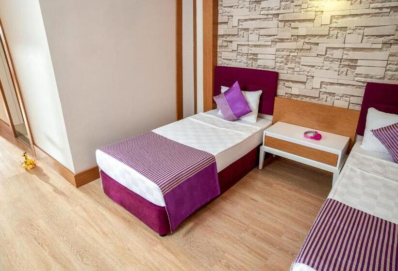 Семейный Номер Вид на Море, Tui Magic Life Jacaranda