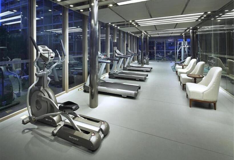 带大床的标准间, Yunkai