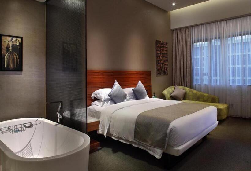 带大床的标准间, Yunkai