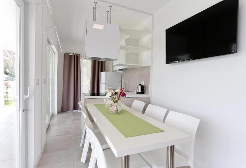 וילה בת 2 חדרי שינה, Villaggio La Pescaccia