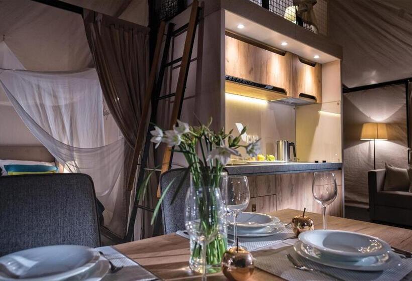 Standard Tent, Villaggio La Pescaccia