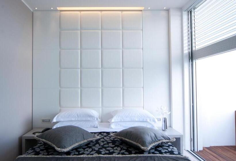 סוויטה, Villaggio La Pescaccia