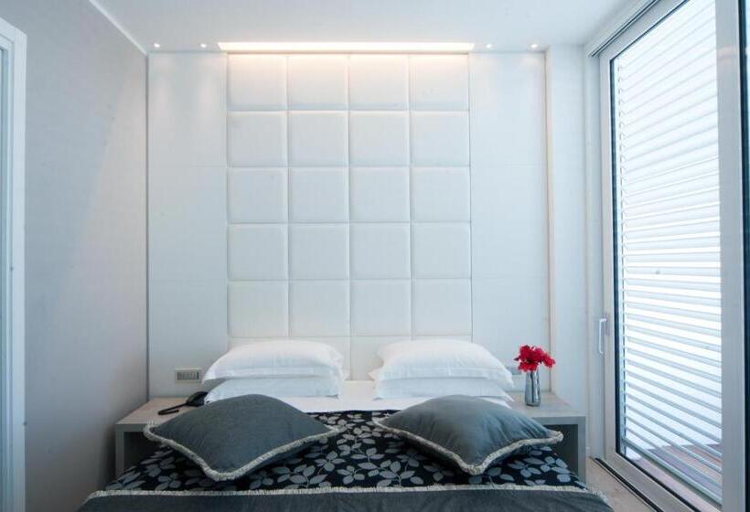 סוויטה, Villaggio La Pescaccia