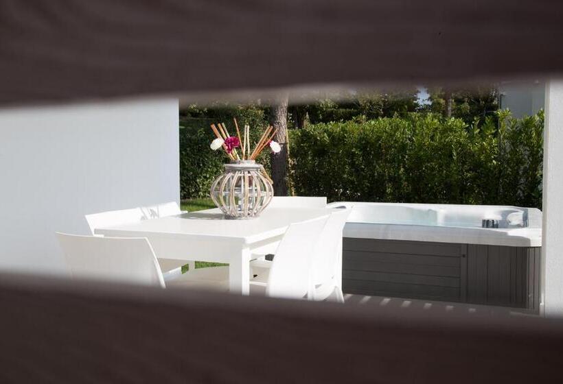 בקתה סופריור, Villaggio La Pescaccia