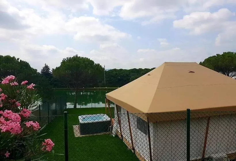 Standard Tent, Villaggio La Pescaccia