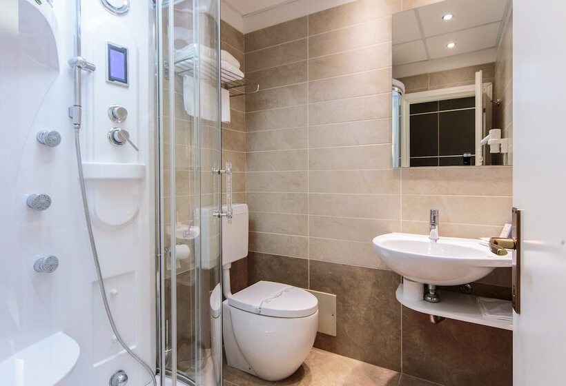 חדר סטנדרט לשלושה, Villaggio La Pescaccia