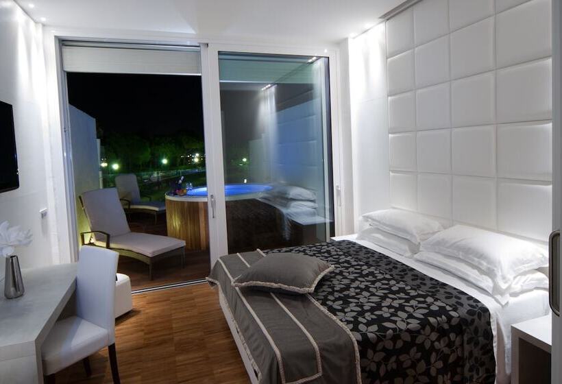 סוויטה, Villaggio La Pescaccia