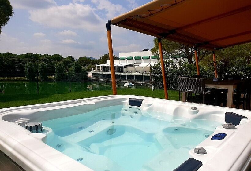 Standard Tent, Villaggio La Pescaccia