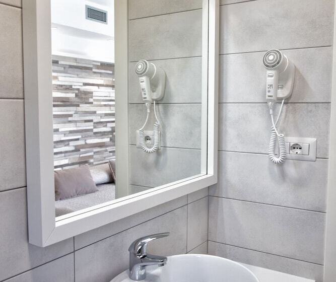 וילה בת 2 חדרי שינה, Villaggio La Pescaccia