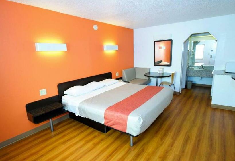 غرفة ديلوكس سرير كينج, Motel 6 Lafayette, In