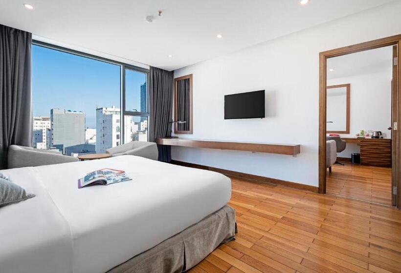 سوییت, Royal Lotus Hotel Danang