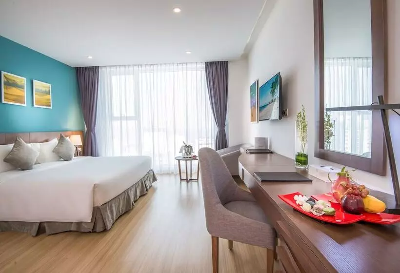 اتاق لوکس با چشم‌انداز دریا, Royal Lotus Hotel Danang
