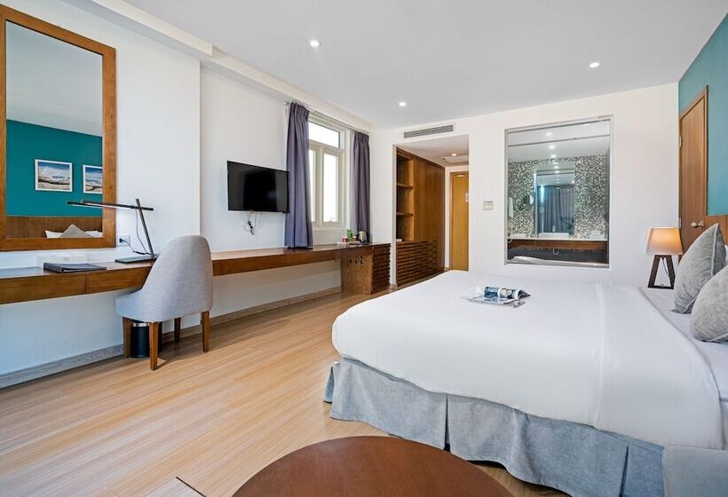 سوییت, Royal Lotus Hotel Danang