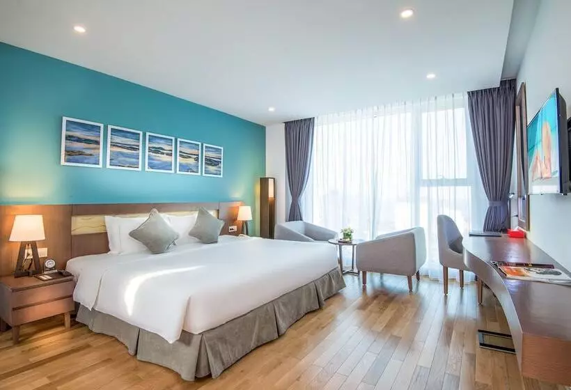 سوییت اجرایی, Royal Lotus Hotel Danang