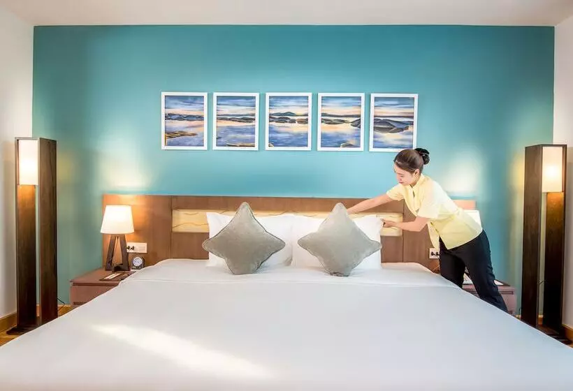 سوییت اجرایی, Royal Lotus Hotel Danang