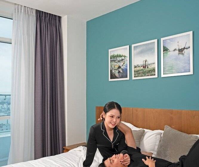 سوییت اجرایی, Royal Lotus Hotel Danang