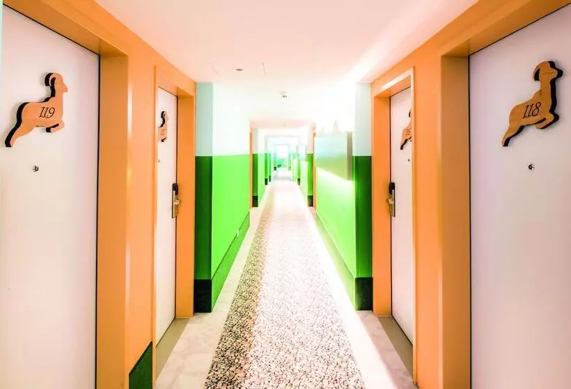اتاق استاندارد سه نفره, Hey Lou Hotel Piding