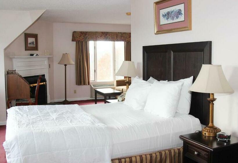 جناح جونيور, The Lucerne Inn