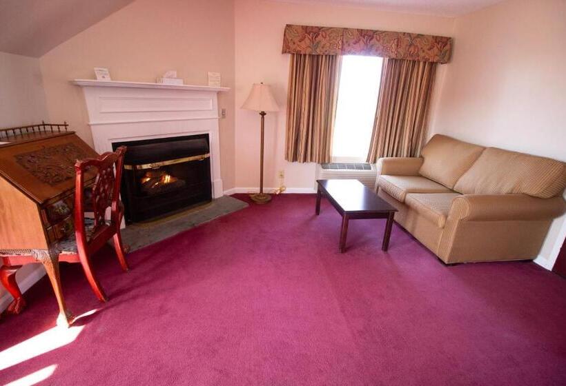 جناح جونيور, The Lucerne Inn