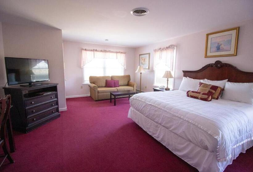 جناح إدارى, The Lucerne Inn