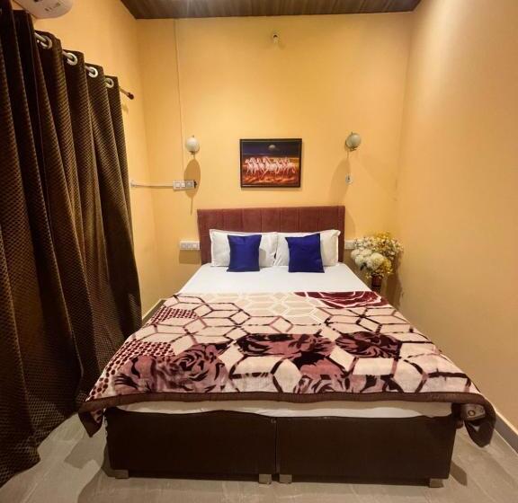 Superior Rum, The Backpackstack