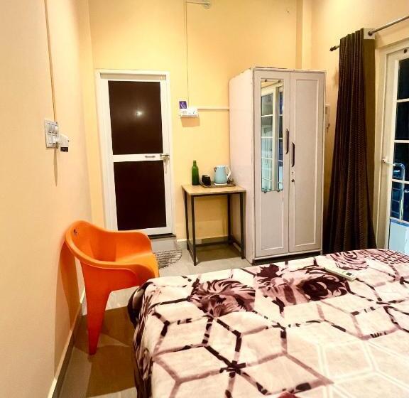 Superior Rum, The Backpackstack