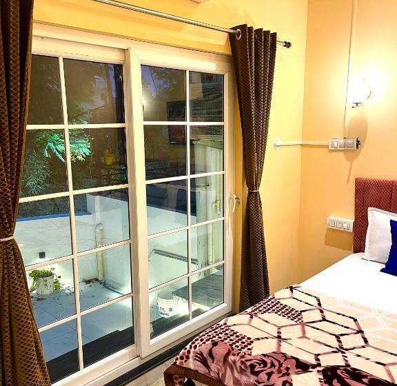 Superior Rum, The Backpackstack