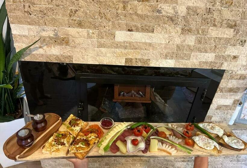 Номер Стандарт с Балконом, Pensiunea Transilvania