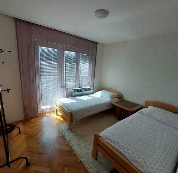اتاق استاندارد, Vila Pavle