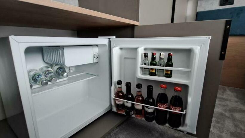 غرفة ديلوكس مزودة بشرفة, Plutitor Lebăda