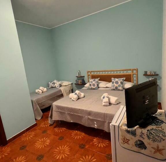 اتاق استاندارد سه نفره, Celeste Rooms