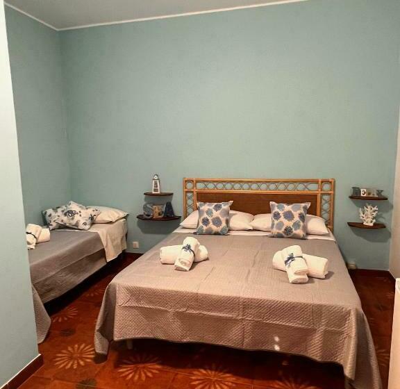 اتاق استاندارد سه نفره, Celeste Rooms