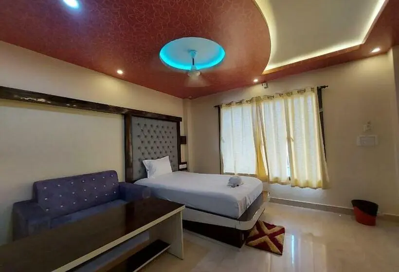 Standard Kolmen Hengen Huone Puutarhanäkymä, Sweet Dream Beach Resort !! 50 Mts From Beach ! Peaceful Room With Garden View Free Parking !!