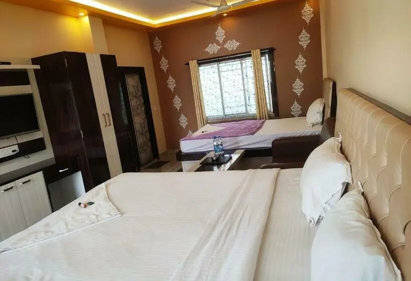 Superior Kolmen Hengen Huone Merinäkymä, Sweet Dream Beach Resort !! 50 Mts From Beach ! Peaceful Room With Garden View Free Parking !!