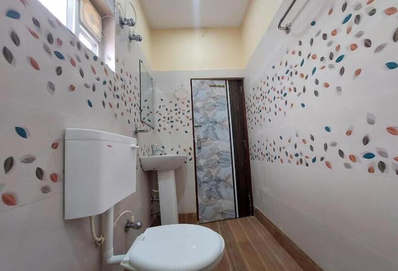 חדר סטנדרט, Sweet Dream Beach Resort !! 50 Mts From Beach ! Peaceful Room With Garden View Free Parking !!