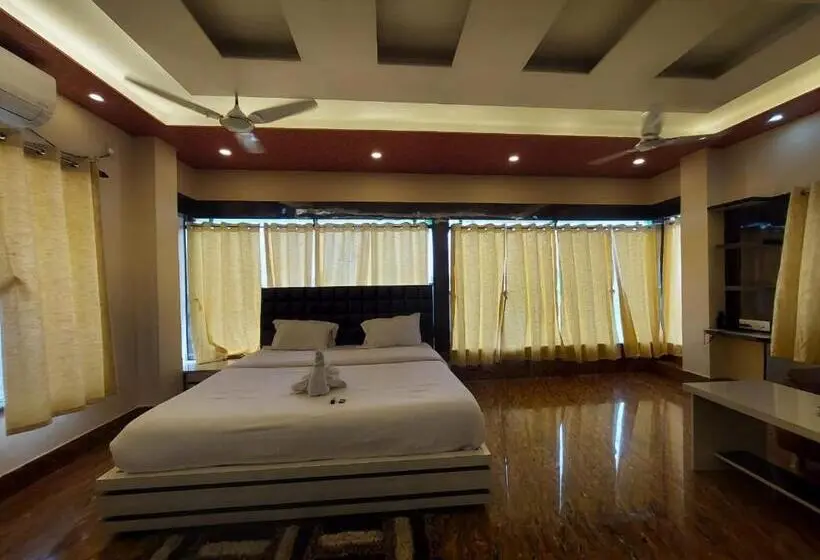 Juniorsviitti Puutarhanäkymä, Sweet Dream Beach Resort !! 50 Mts From Beach ! Peaceful Room With Garden View Free Parking !!