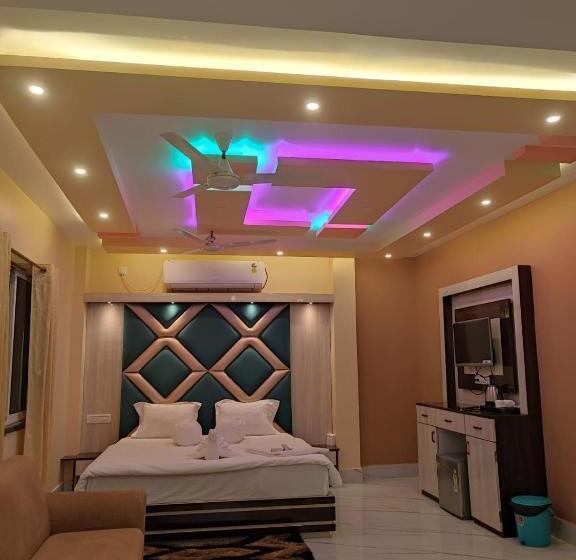 סוויטת ג'וניור, Sweet Dream Beach Resort !! 50 Mts From Beach ! Peaceful Room With Garden View Free Parking !!