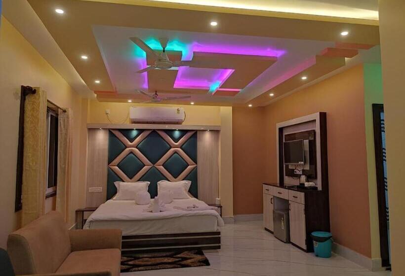 סוויטת ג'וניור, Sweet Dream Beach Resort !! 50 Mts From Beach ! Peaceful Room With Garden View Free Parking !!