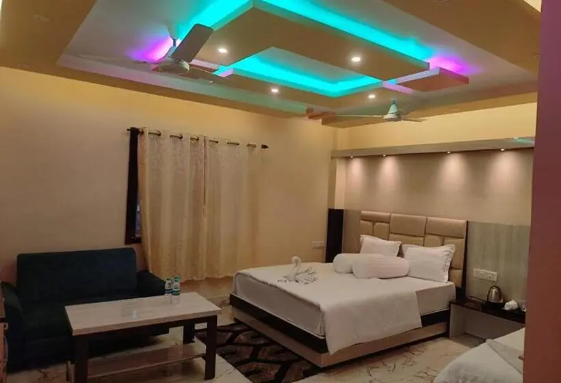 Standard Kolmen Hengen Huone Allasnäkymä, Sweet Dream Beach Resort !! 50 Mts From Beach ! Peaceful Room With Garden View Free Parking !!