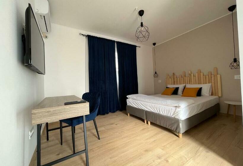 标准间, Maison 25