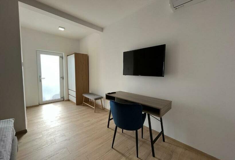 اتاق استاندارد, Maison 25