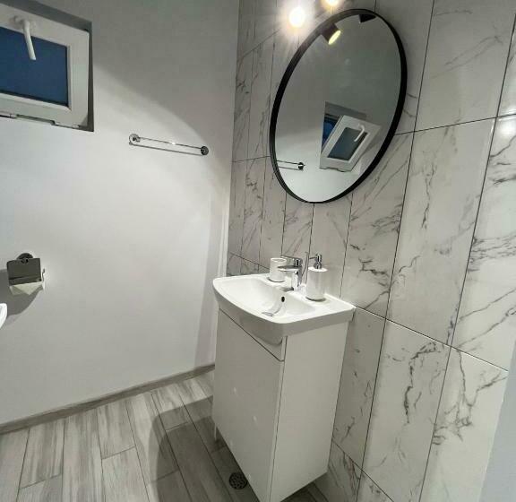 标准间, Maison 25