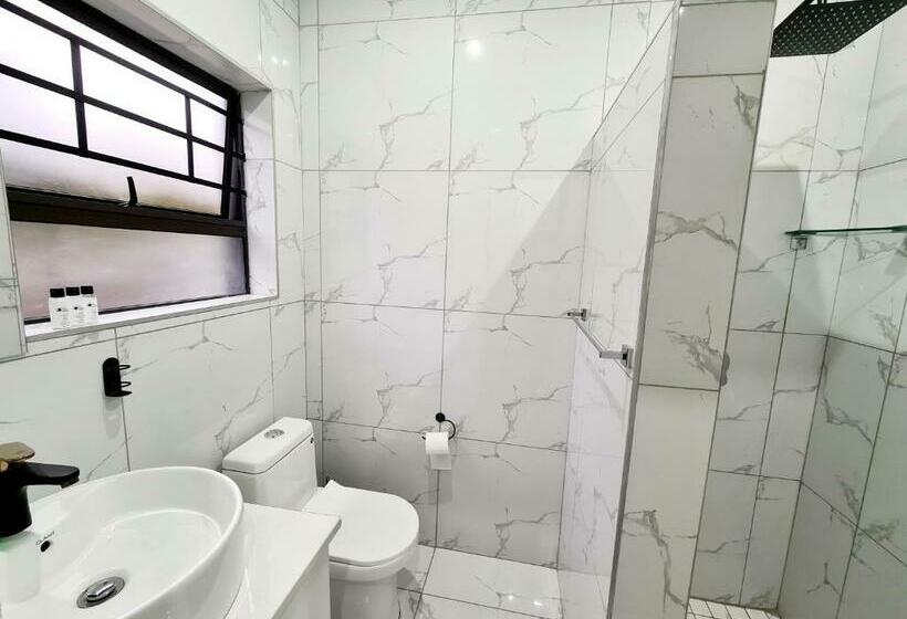 Номер Стандарт, Maison Akiba