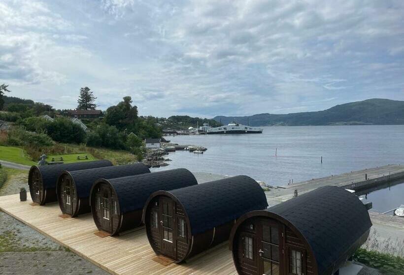 חדר סטנדרט עם מיטת קינג, Sleeping Barrel Lodge Smaken Av Ryfylke Event As, Drives Ikke Som Hotell