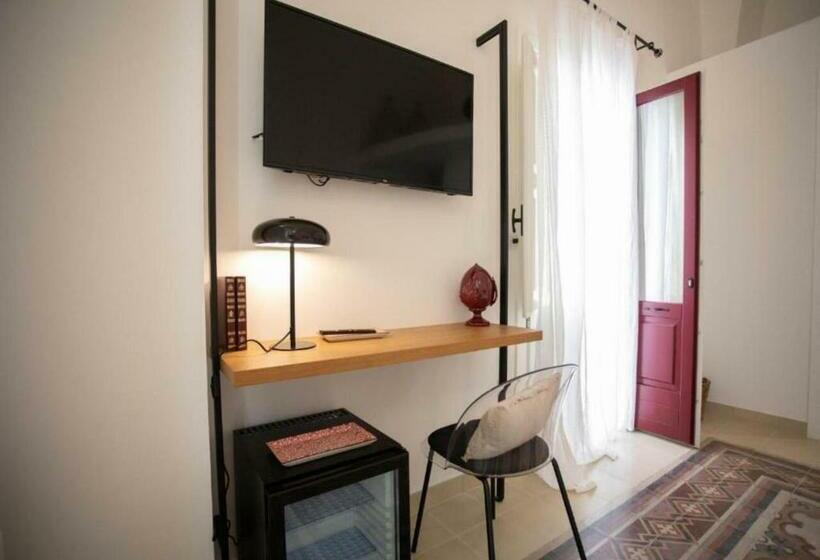 חדר סטנדרט, Corte Arneo 1939