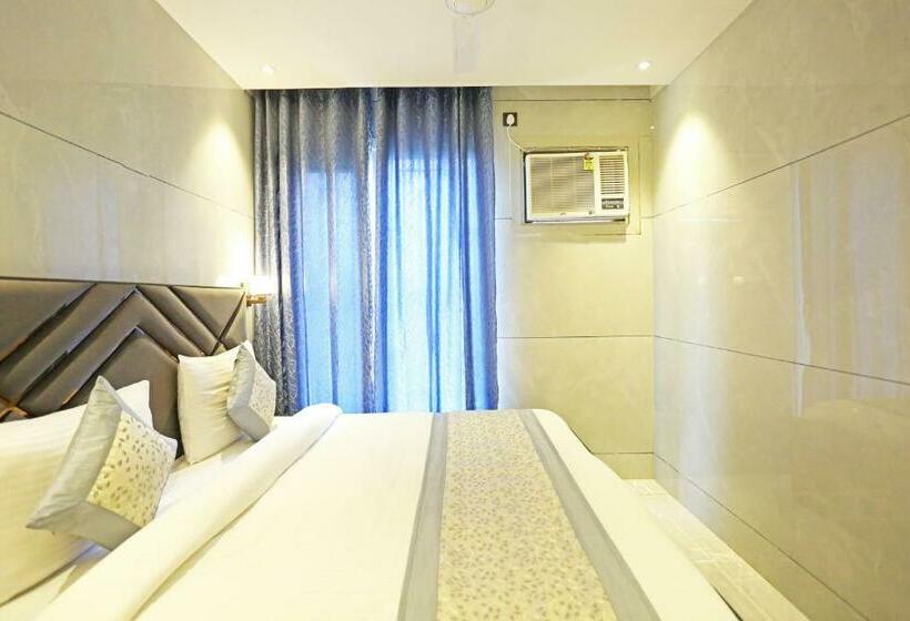标准间, Frankstay By Hotel Preet In 05 Mints Walking Distance Nizamuddin Railway Station
