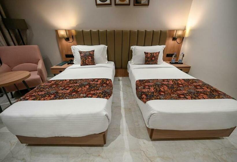 غرفة قياسية, Kings Kraft The Park Executive