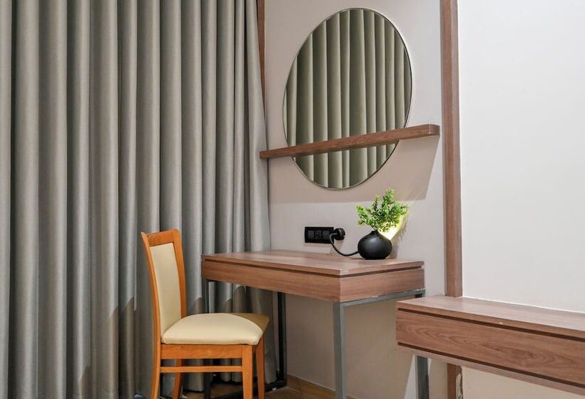 غرفة قياسية, Kings Kraft The Park Executive