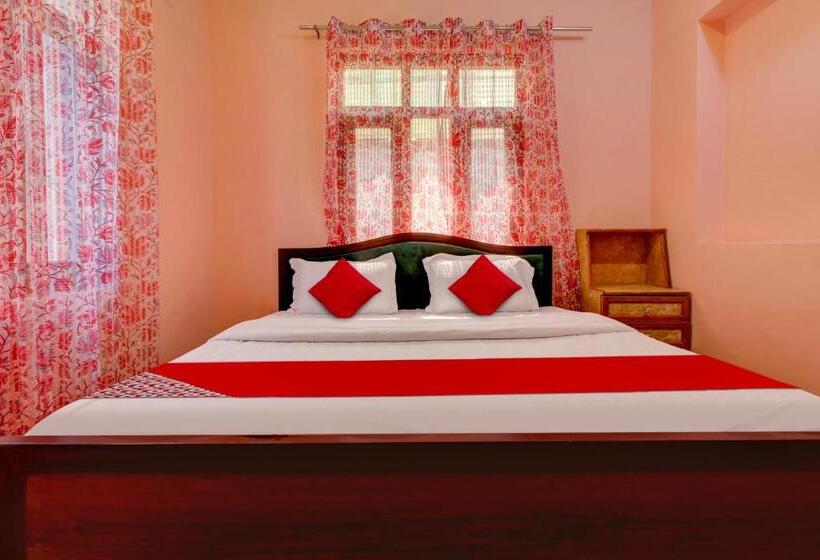 트리플 클래식 룸, O Wooden Cave By M2