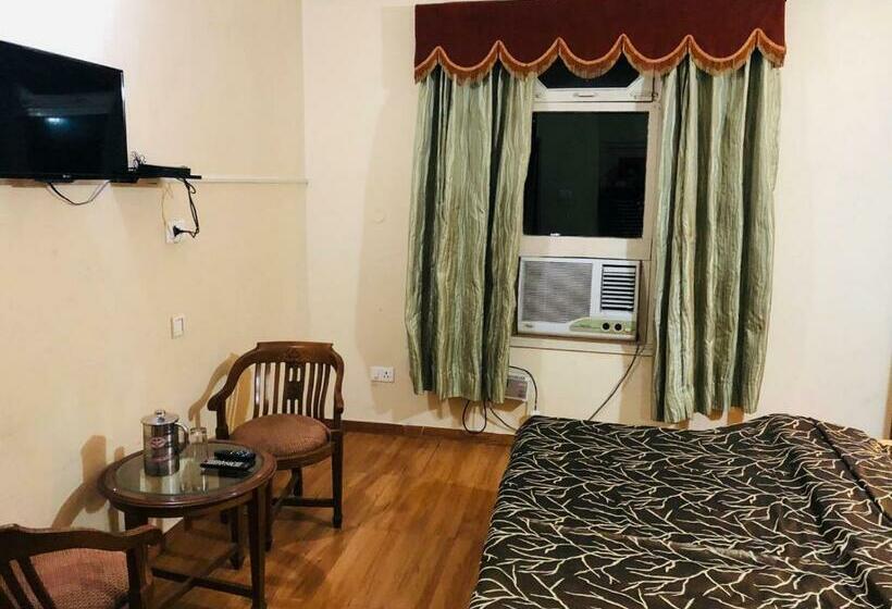 اتاق لوکس, Yatrika